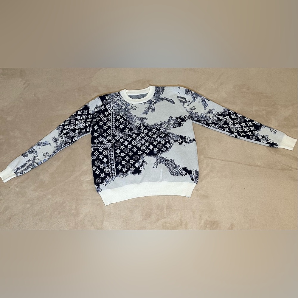 Fashion sweaters XL(kids) or S for men